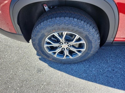 2026 GMC Acadia AWD AT4