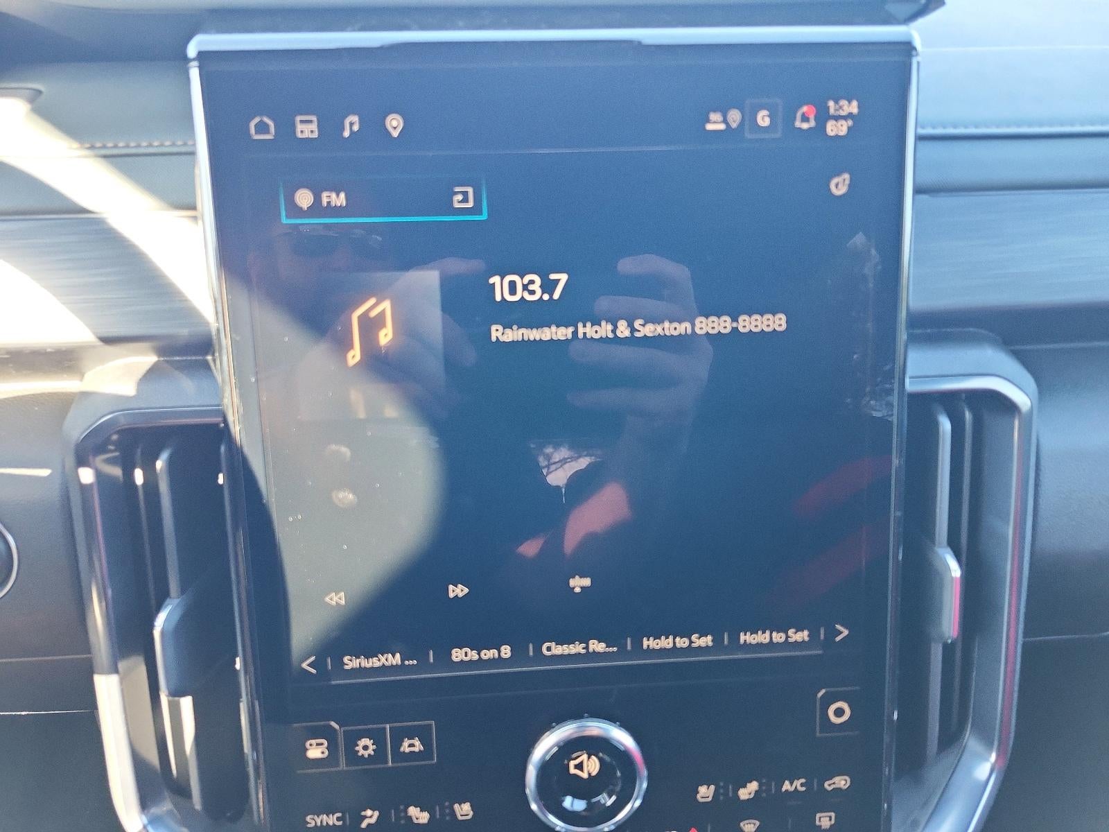 2026 GMC Acadia AWD AT4