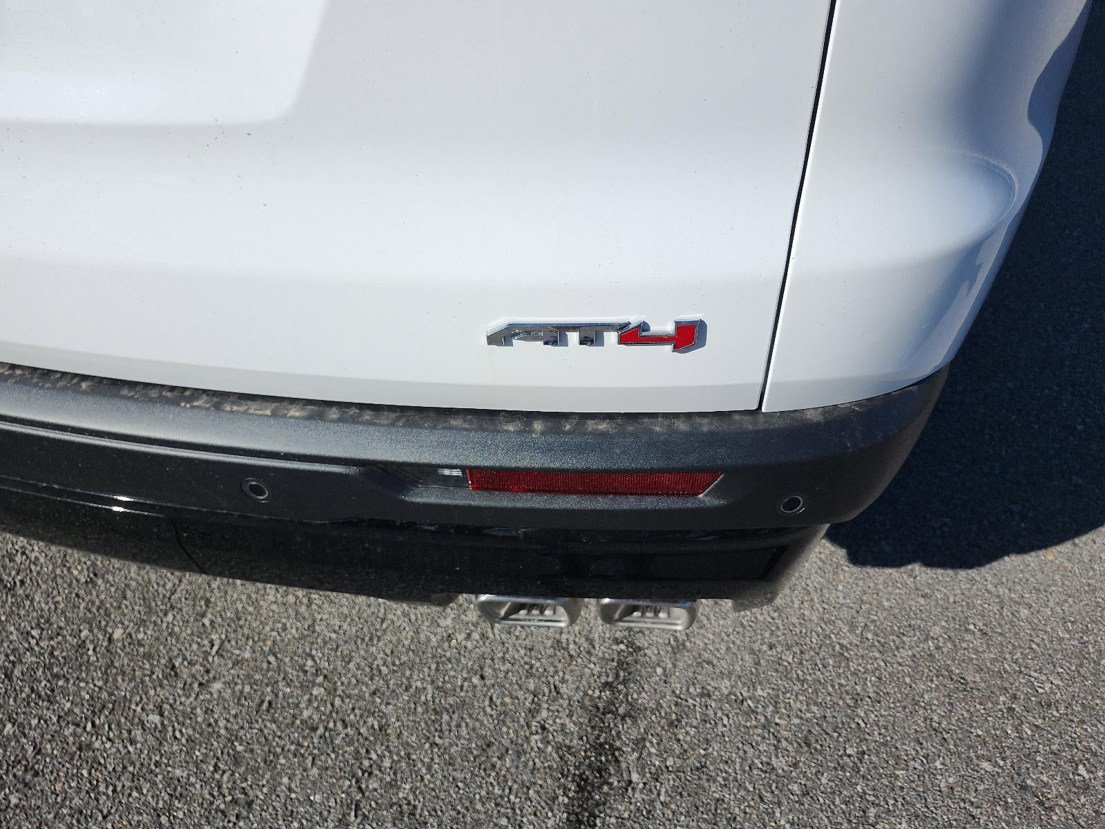 2026 GMC Acadia AWD AT4