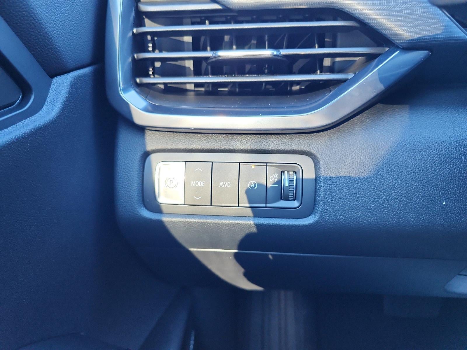 2026 GMC Acadia AWD AT4