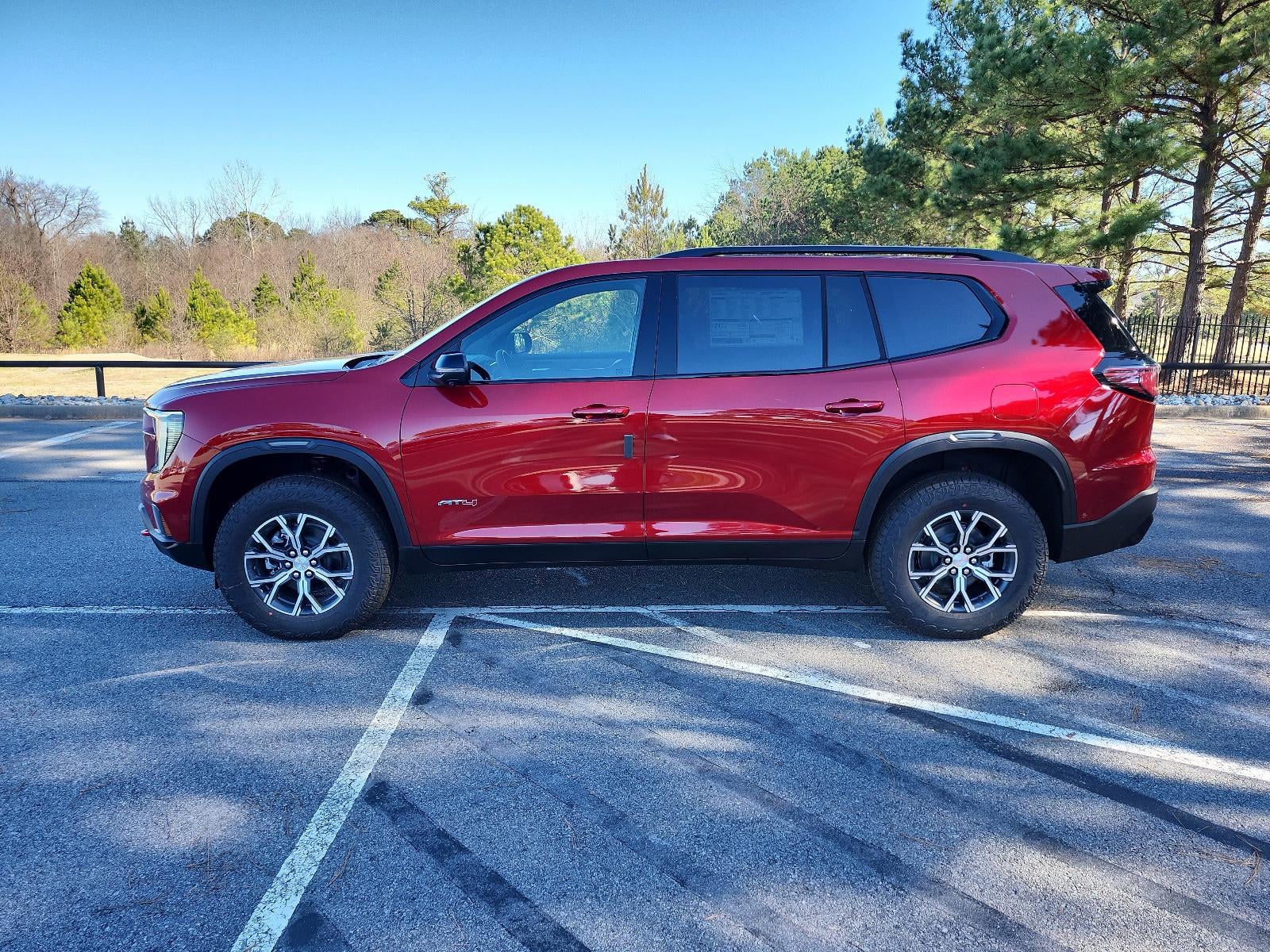 2026 GMC Acadia AWD AT4