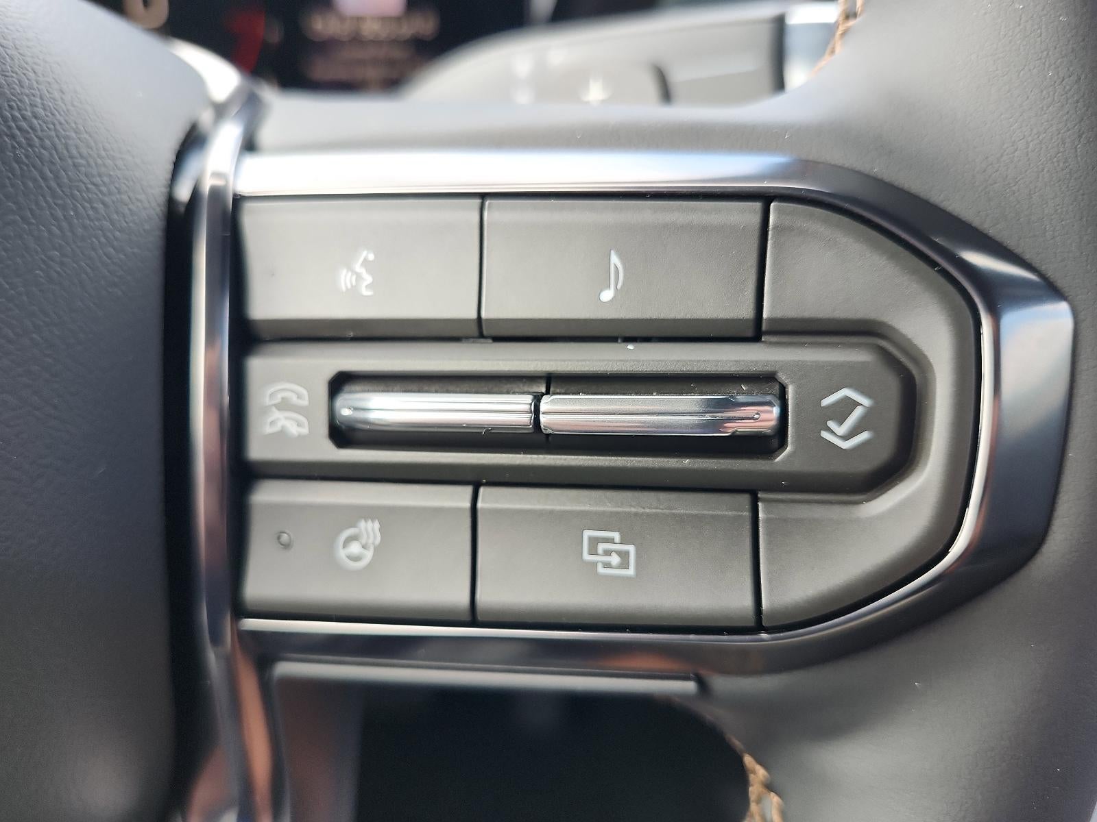 2026 GMC Acadia AWD AT4