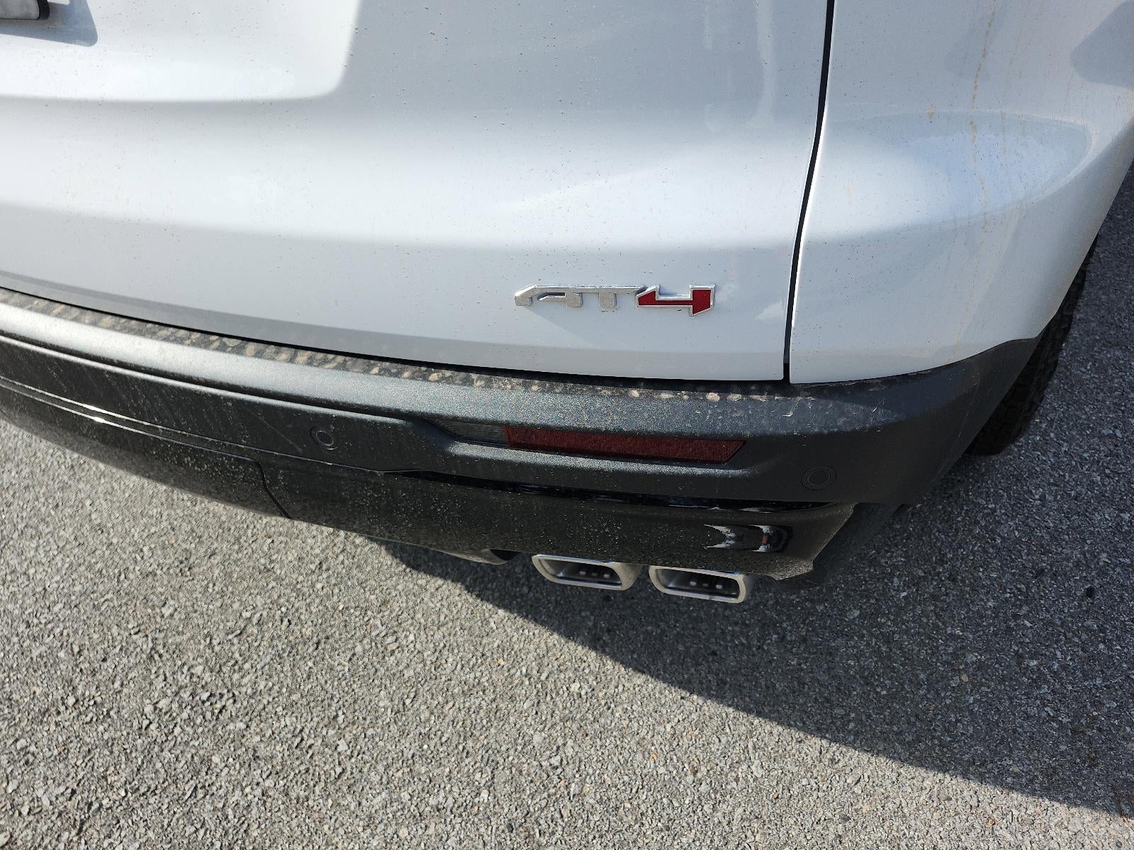 2026 GMC Acadia AWD AT4