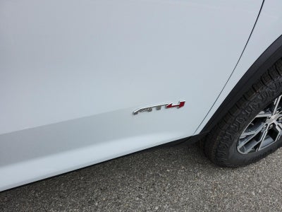 2026 GMC Acadia AWD AT4