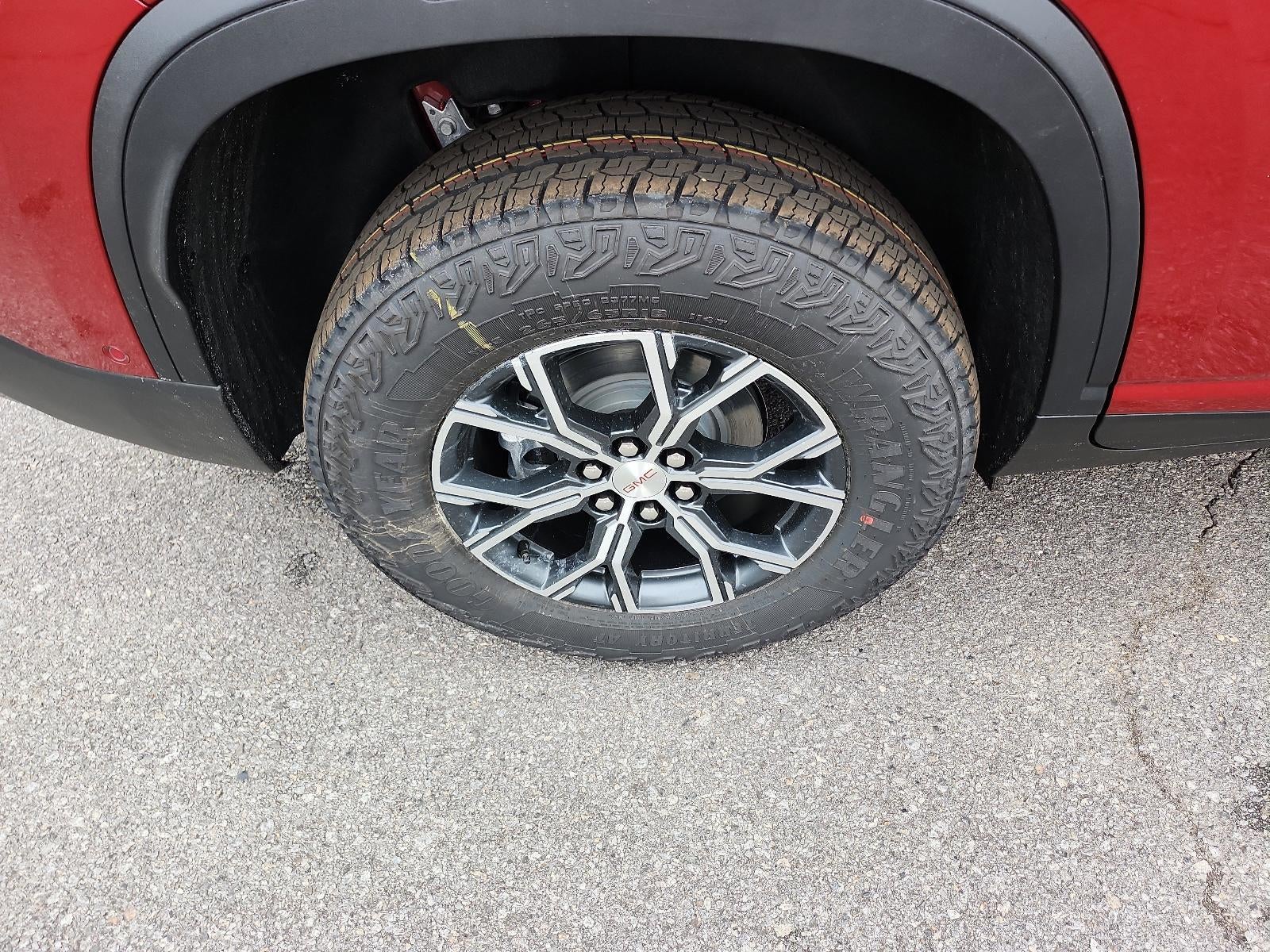 2026 GMC Acadia AWD AT4