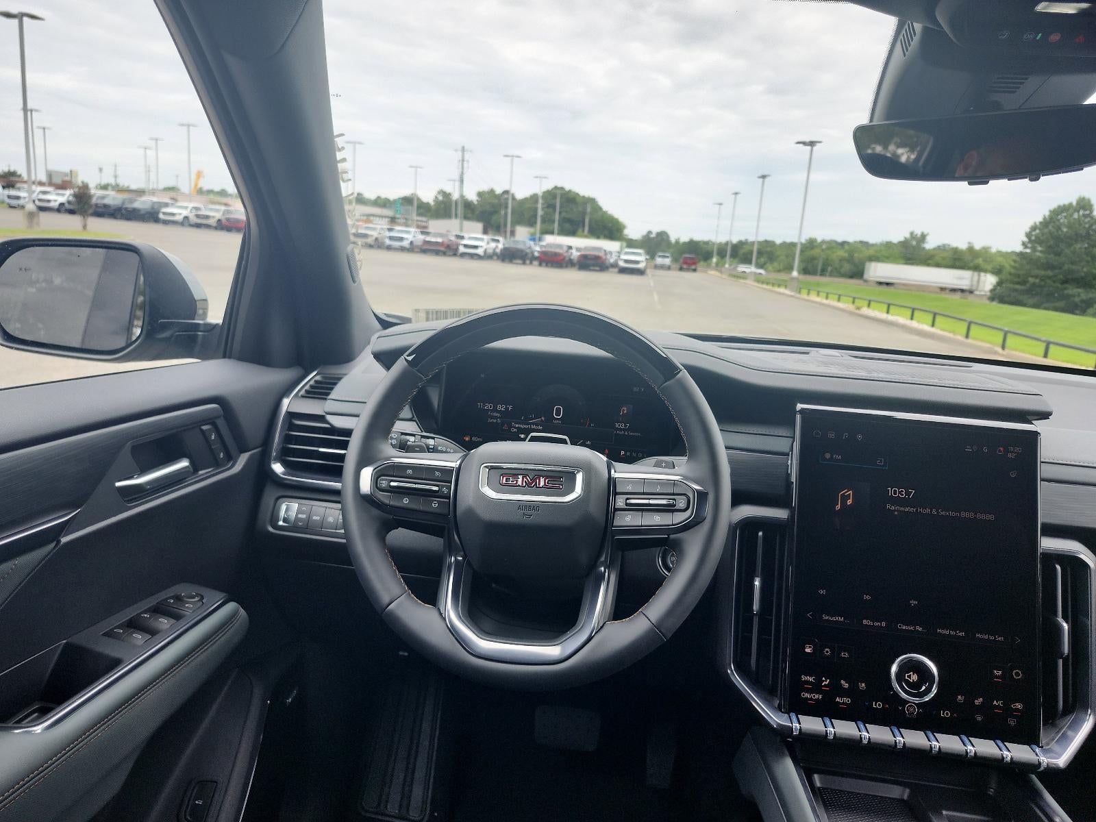 2026 GMC Acadia AWD AT4