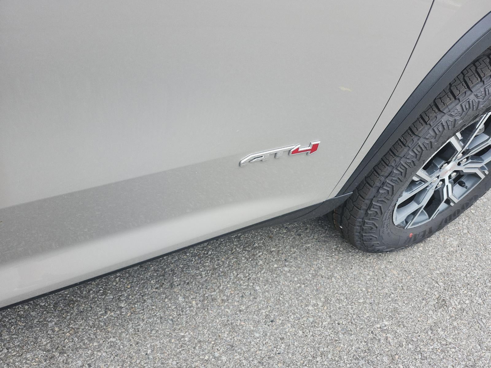 2026 GMC Acadia AWD AT4