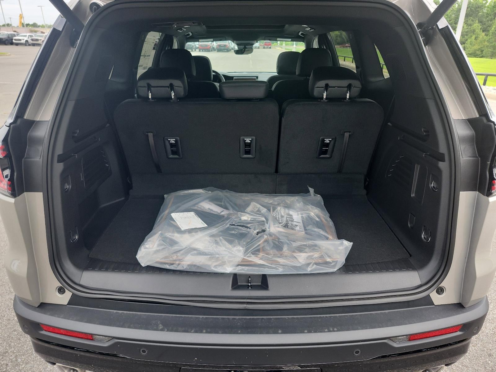2026 GMC Acadia AWD AT4