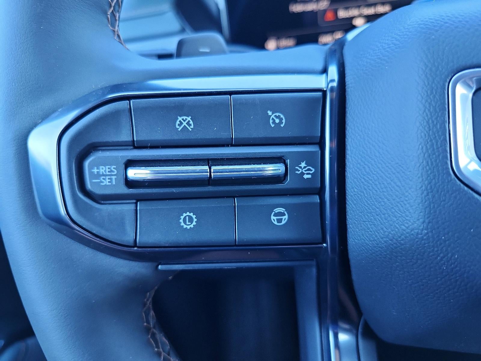 2026 GMC Acadia AWD AT4