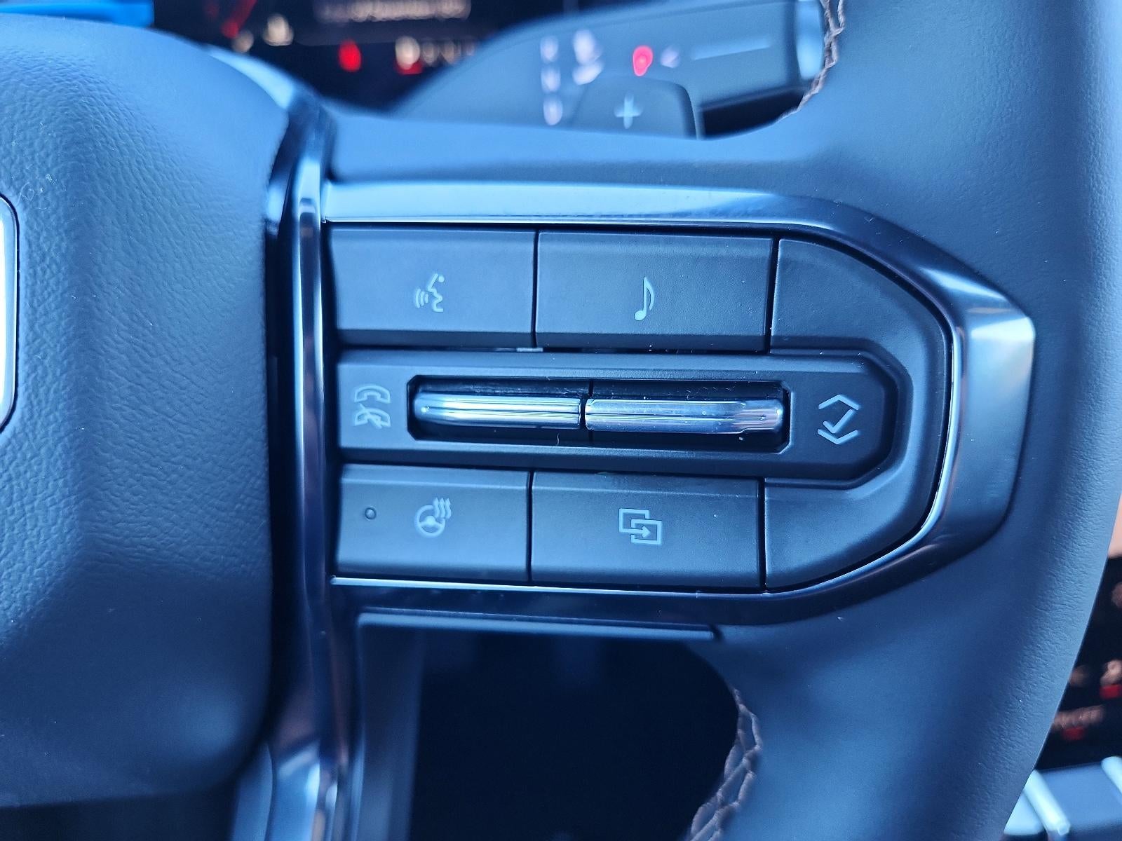 2026 GMC Acadia AWD AT4