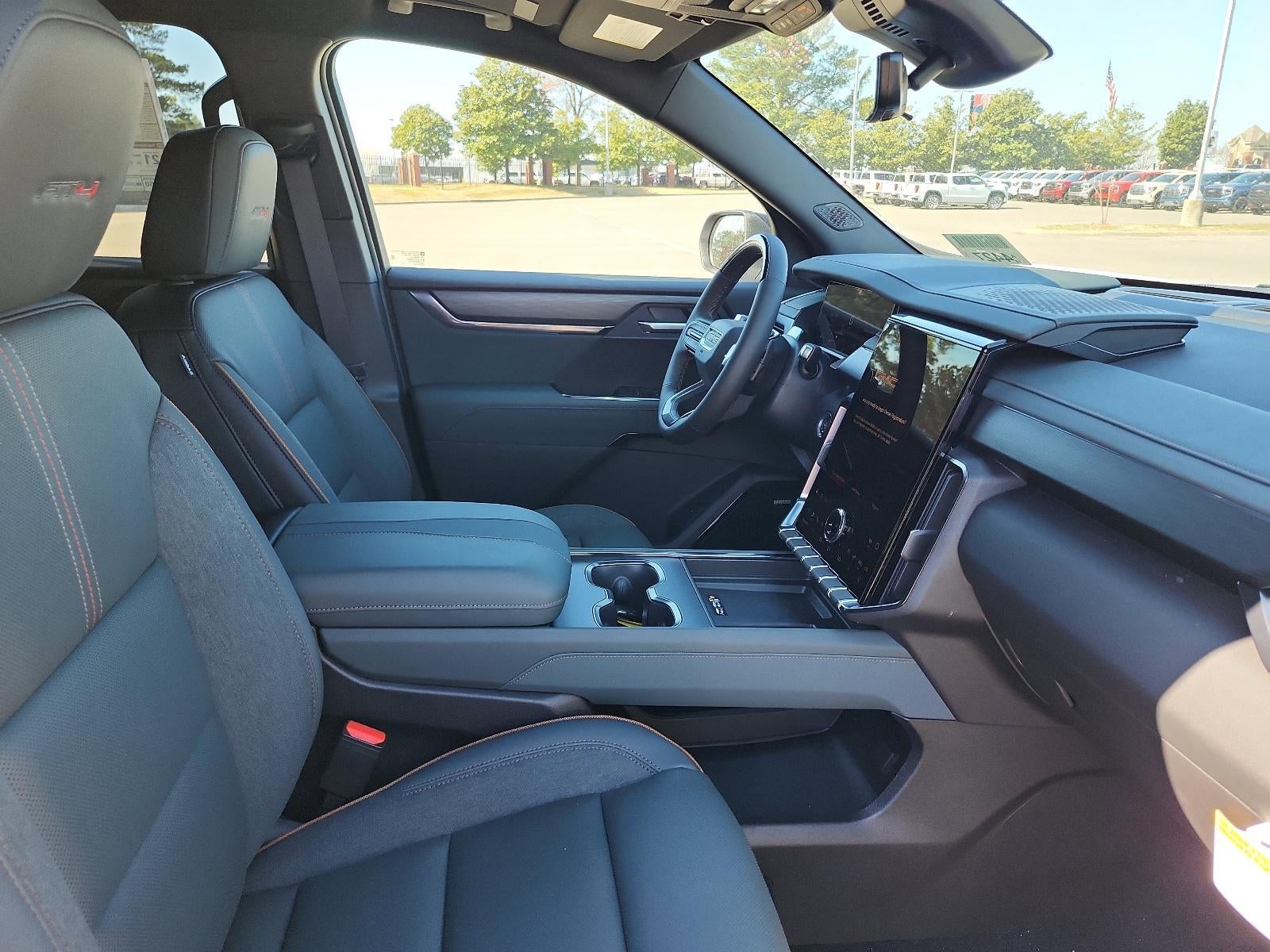 2026 GMC Acadia AWD AT4