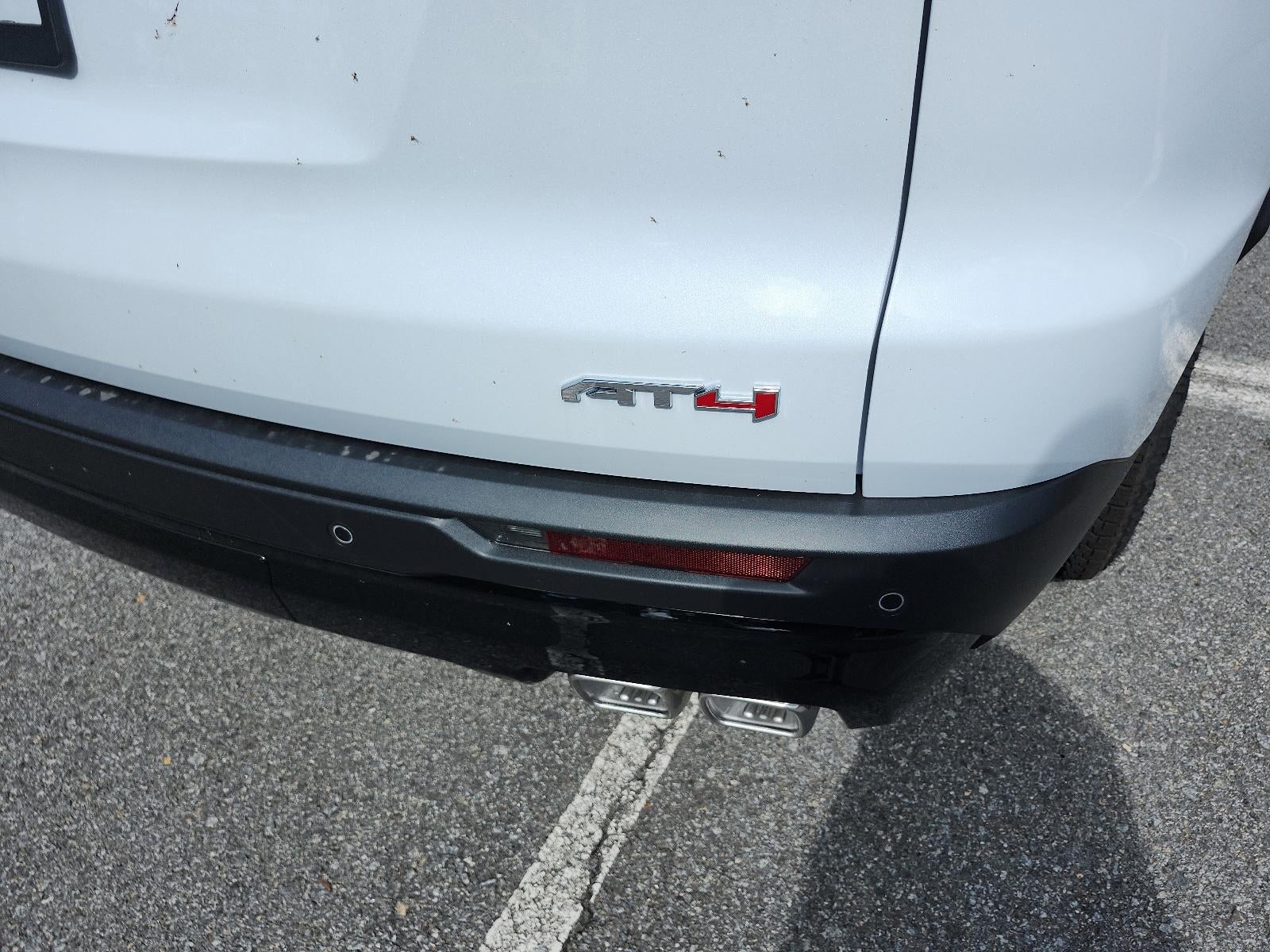 2026 GMC Acadia AWD AT4