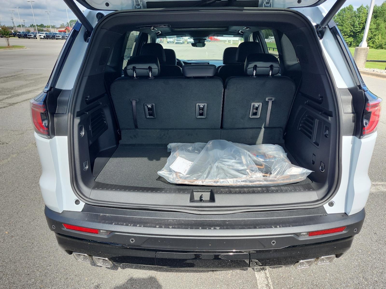 2026 GMC Acadia AWD AT4