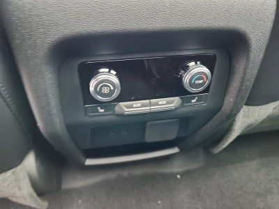 2026 GMC Acadia AWD AT4