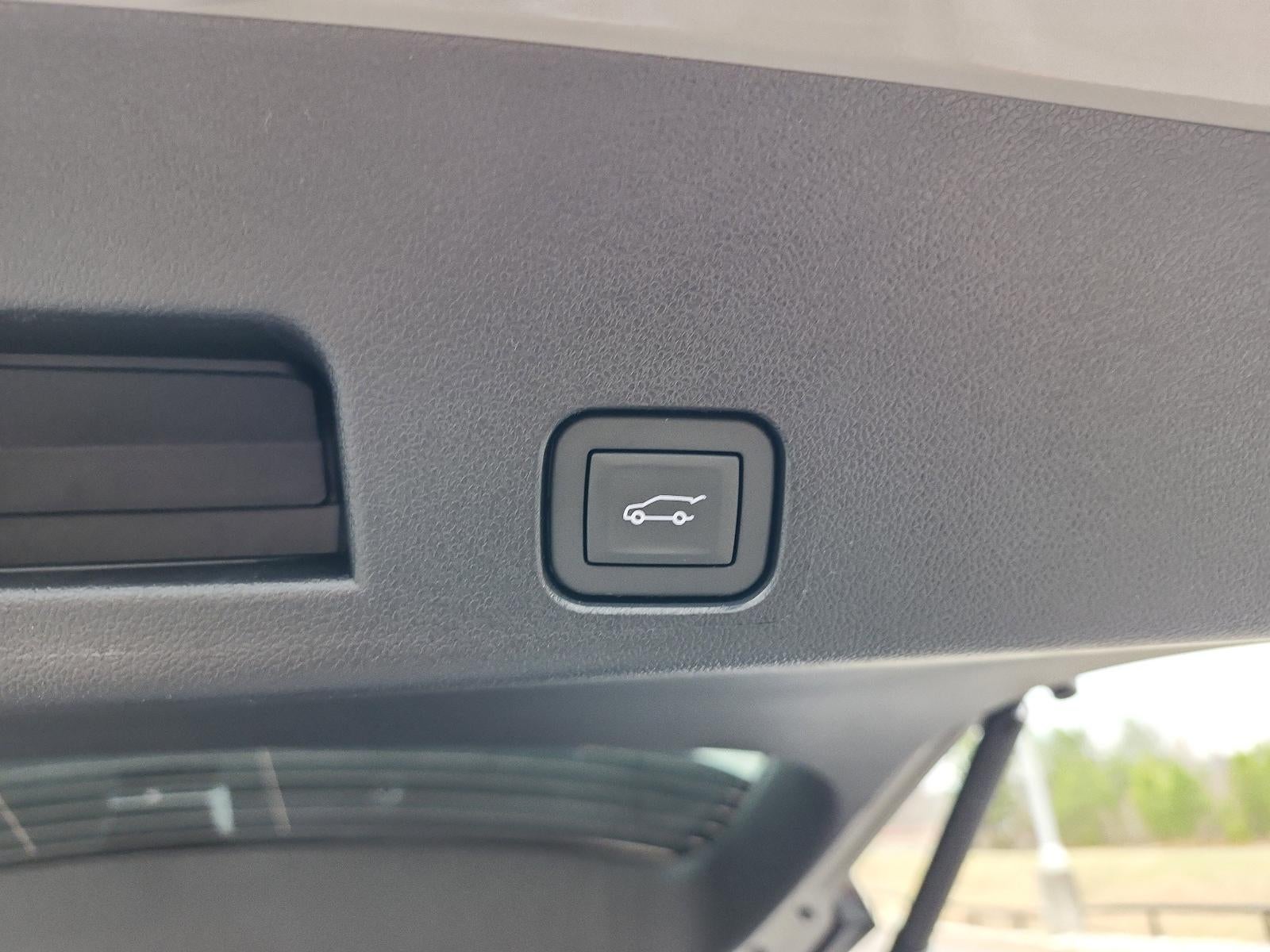 2026 GMC Acadia AWD AT4