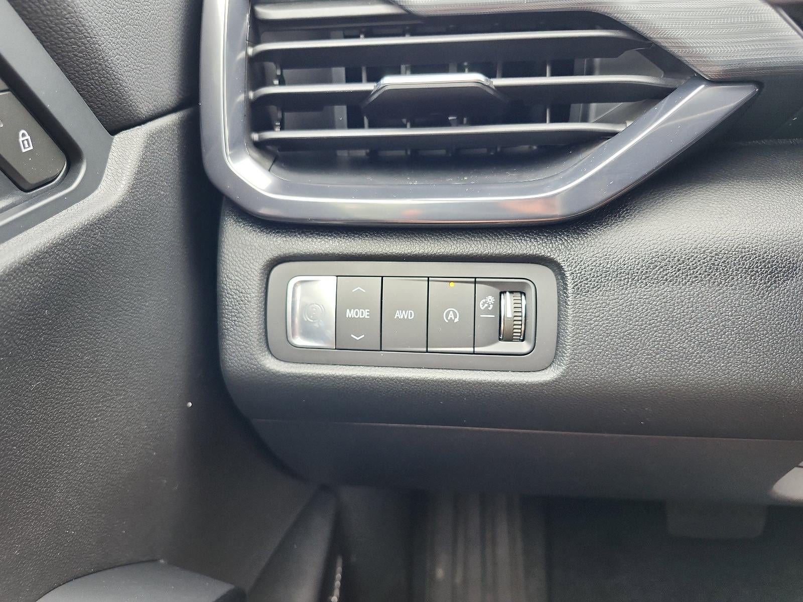 2026 GMC Acadia AWD AT4