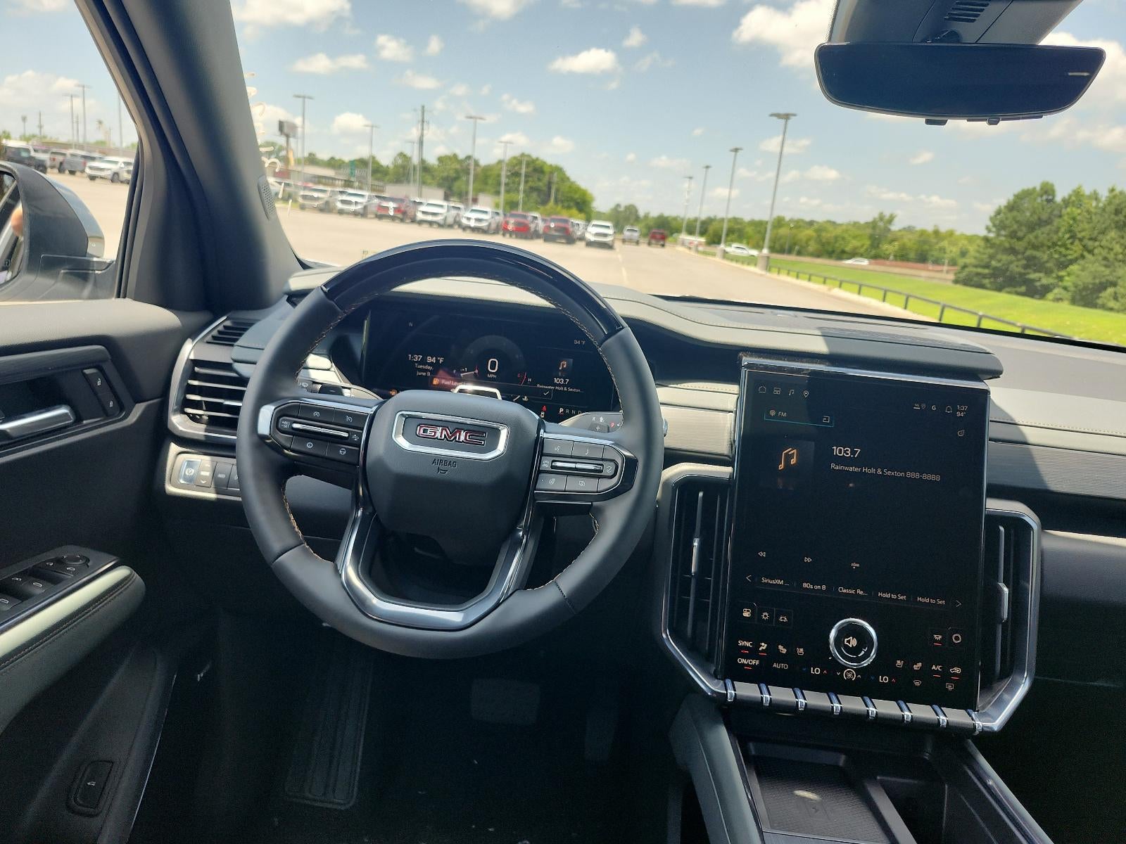 2026 GMC Acadia AWD AT4