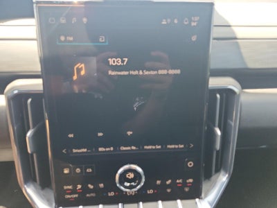 2026 GMC Acadia AWD AT4