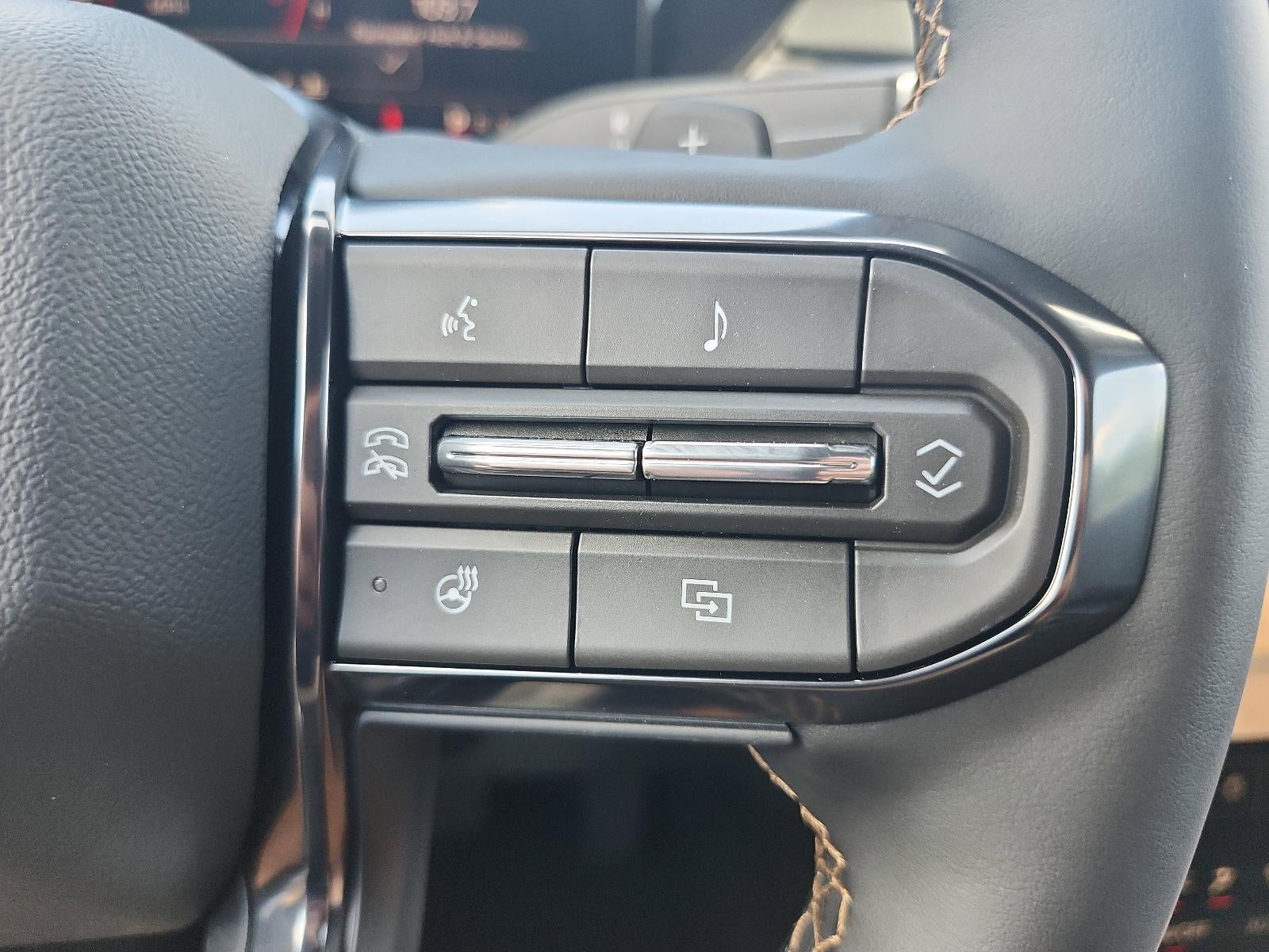 2026 GMC Acadia AWD AT4