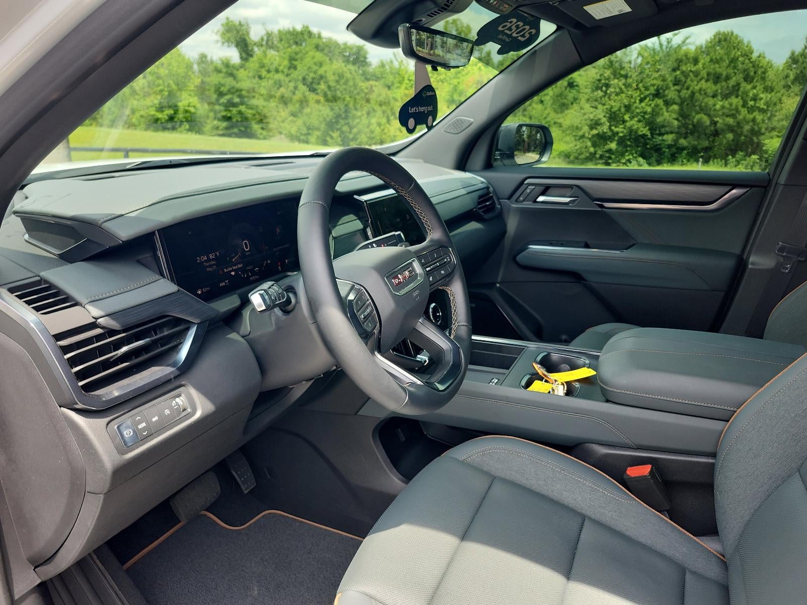 2026 GMC Acadia AWD AT4