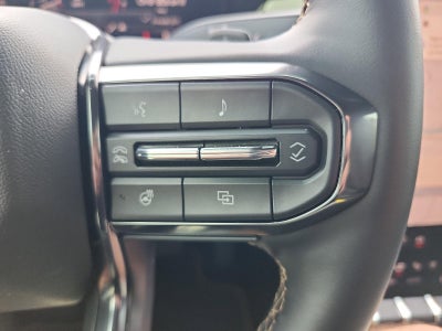 2026 GMC Acadia AWD AT4