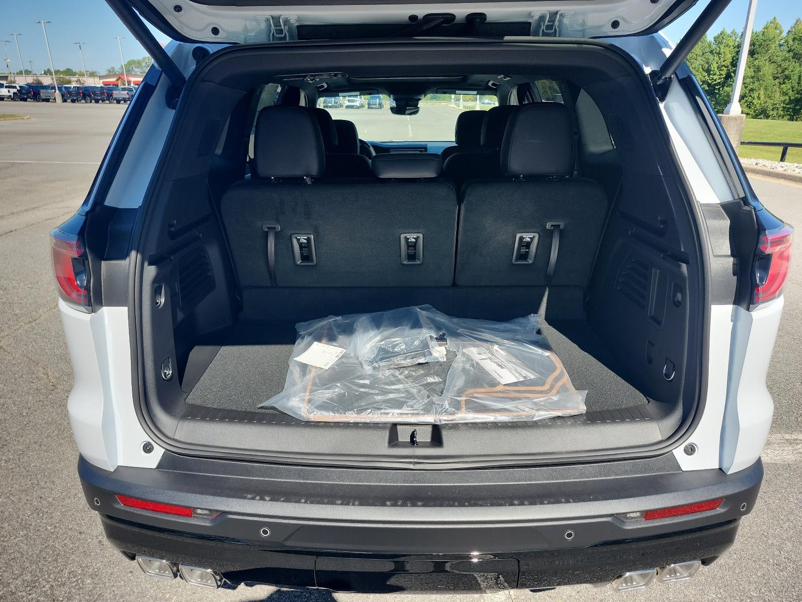 2026 GMC Acadia AWD AT4