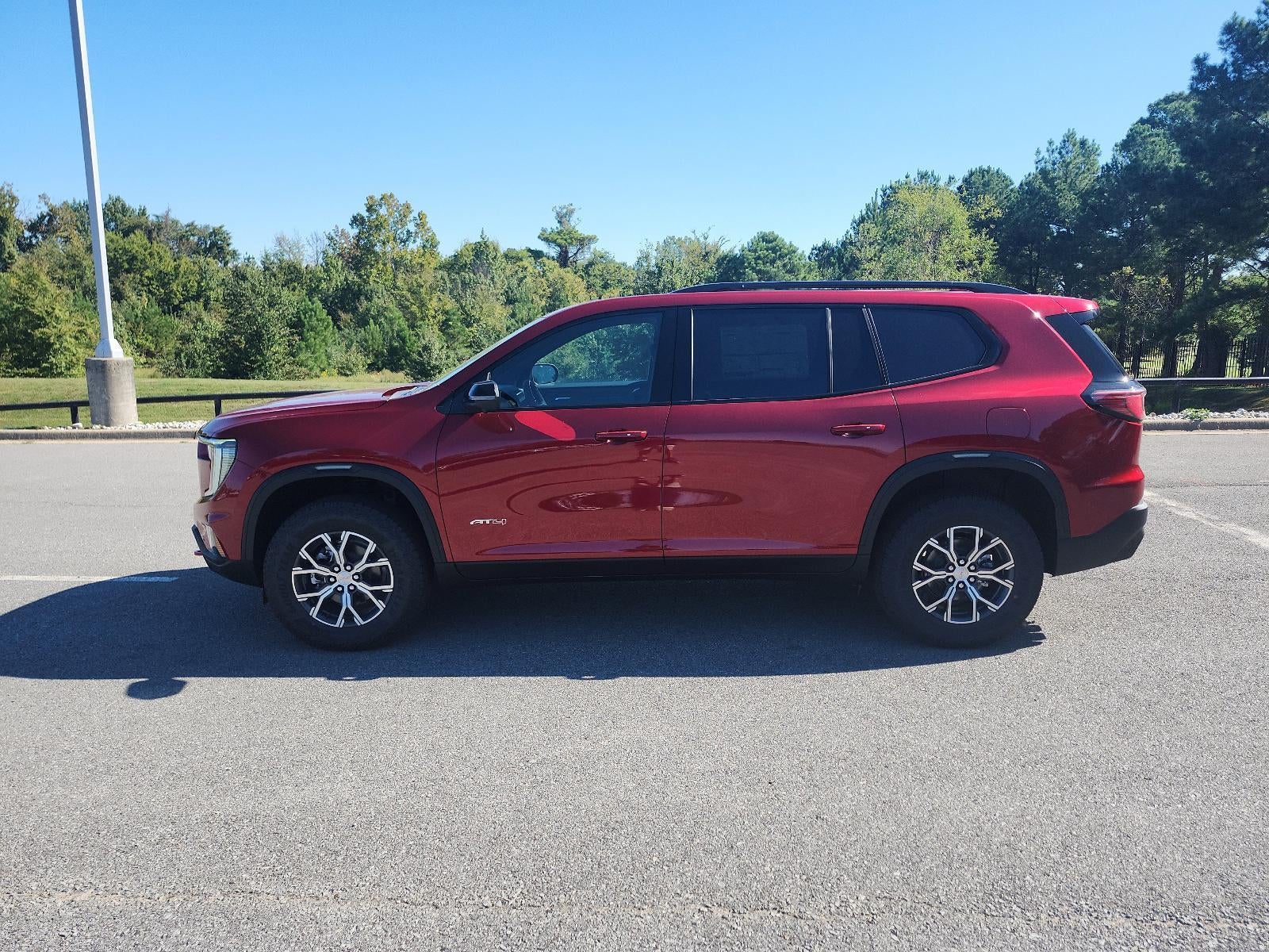 2026 GMC Acadia AWD AT4