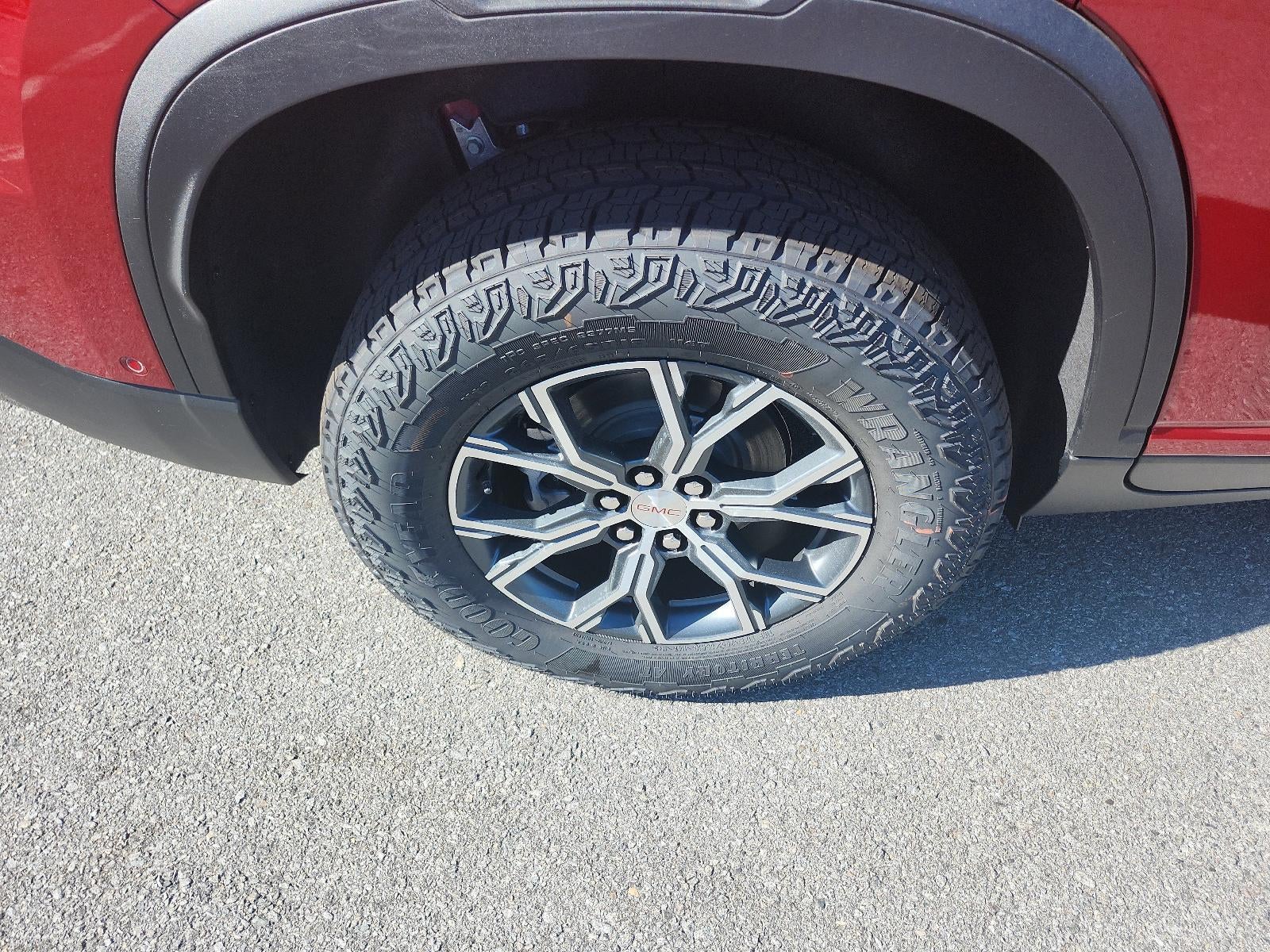 2026 GMC Acadia AWD AT4