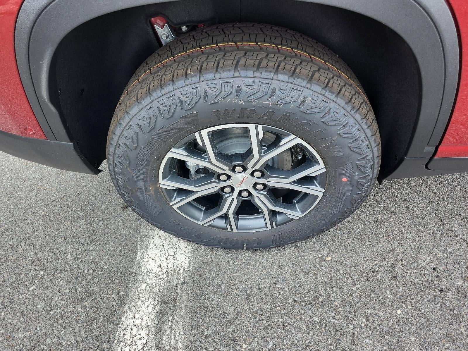 2026 GMC Acadia AWD AT4