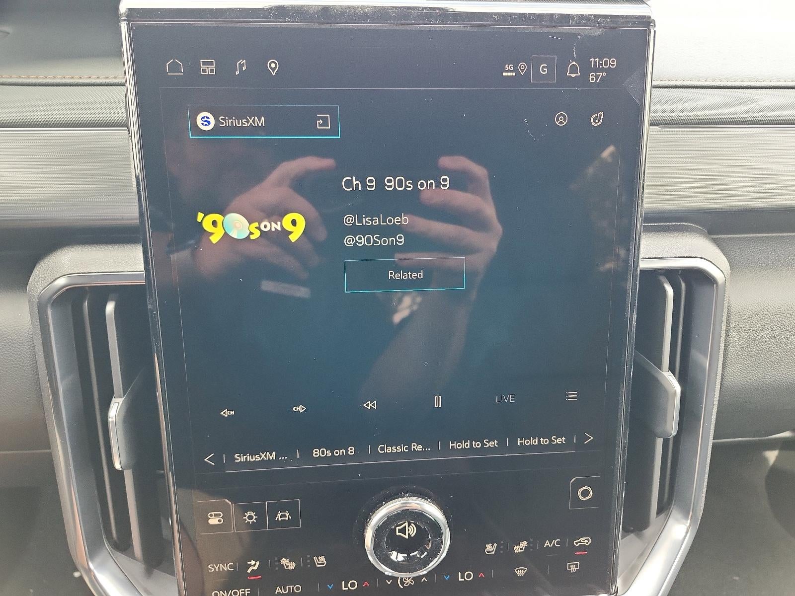 2026 GMC Acadia AWD AT4