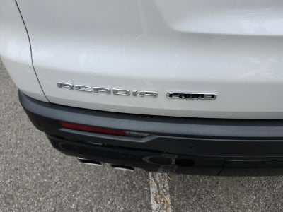 2025 GMC Acadia AWD AT4