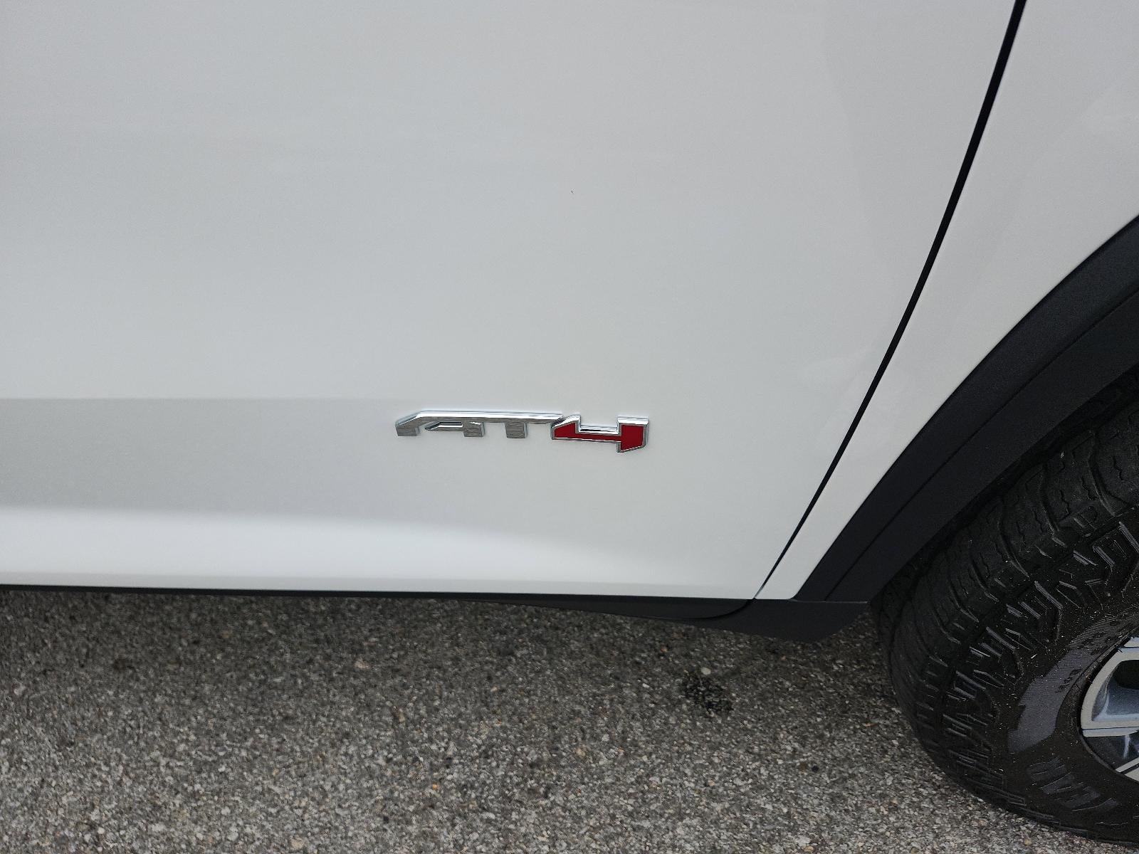 2025 GMC Acadia AWD AT4