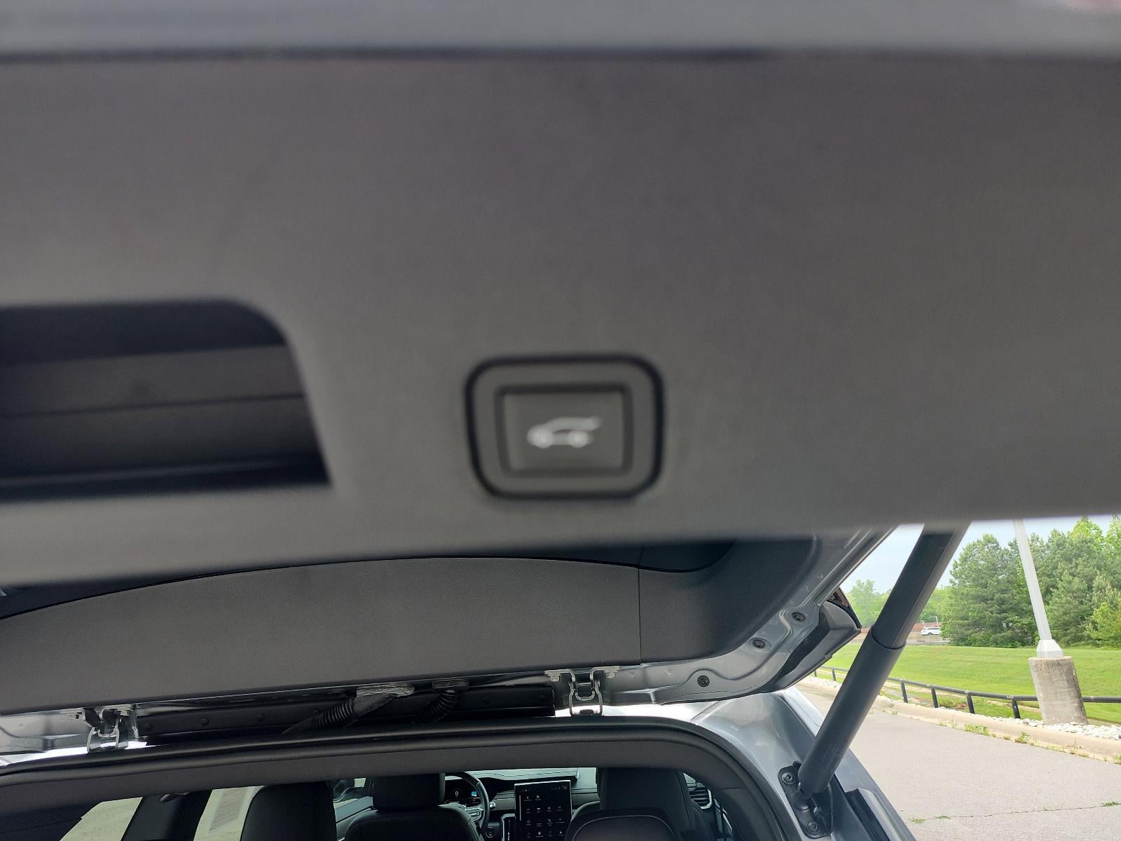 2024 GMC Acadia AWD Denali