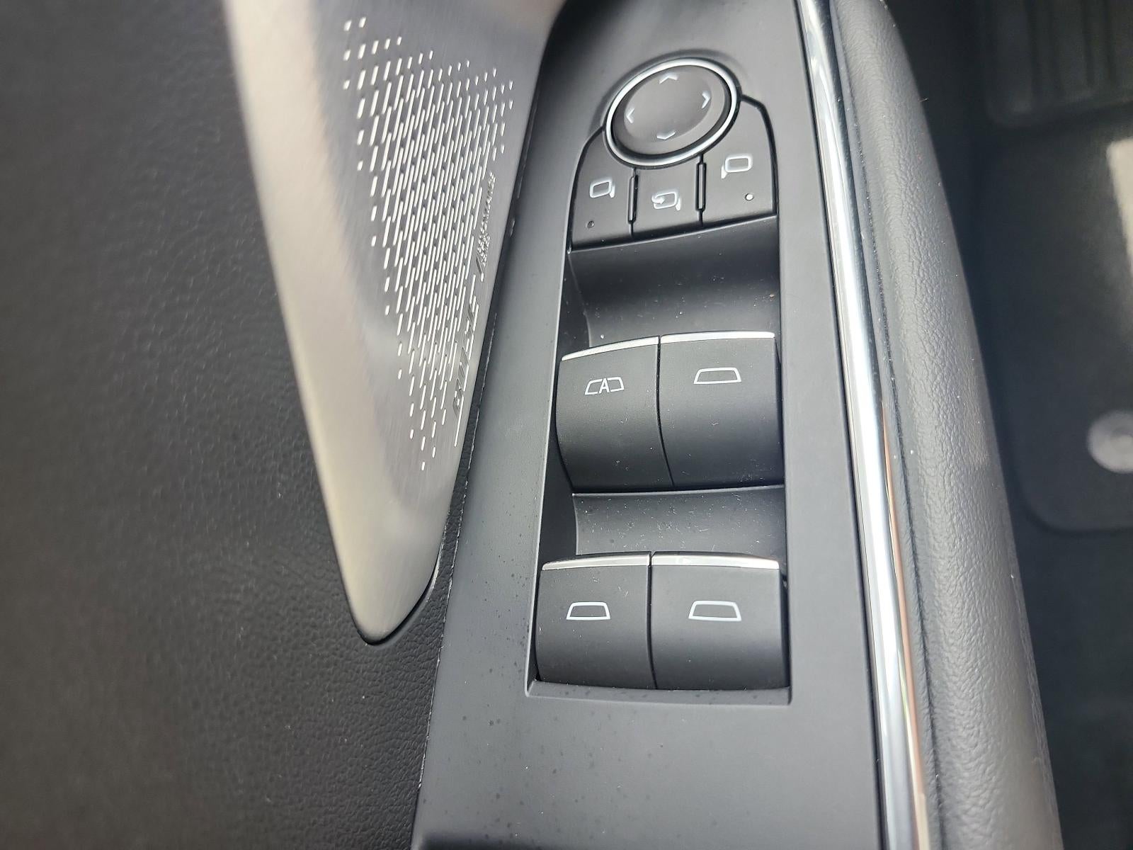 2024 GMC Acadia AWD Denali