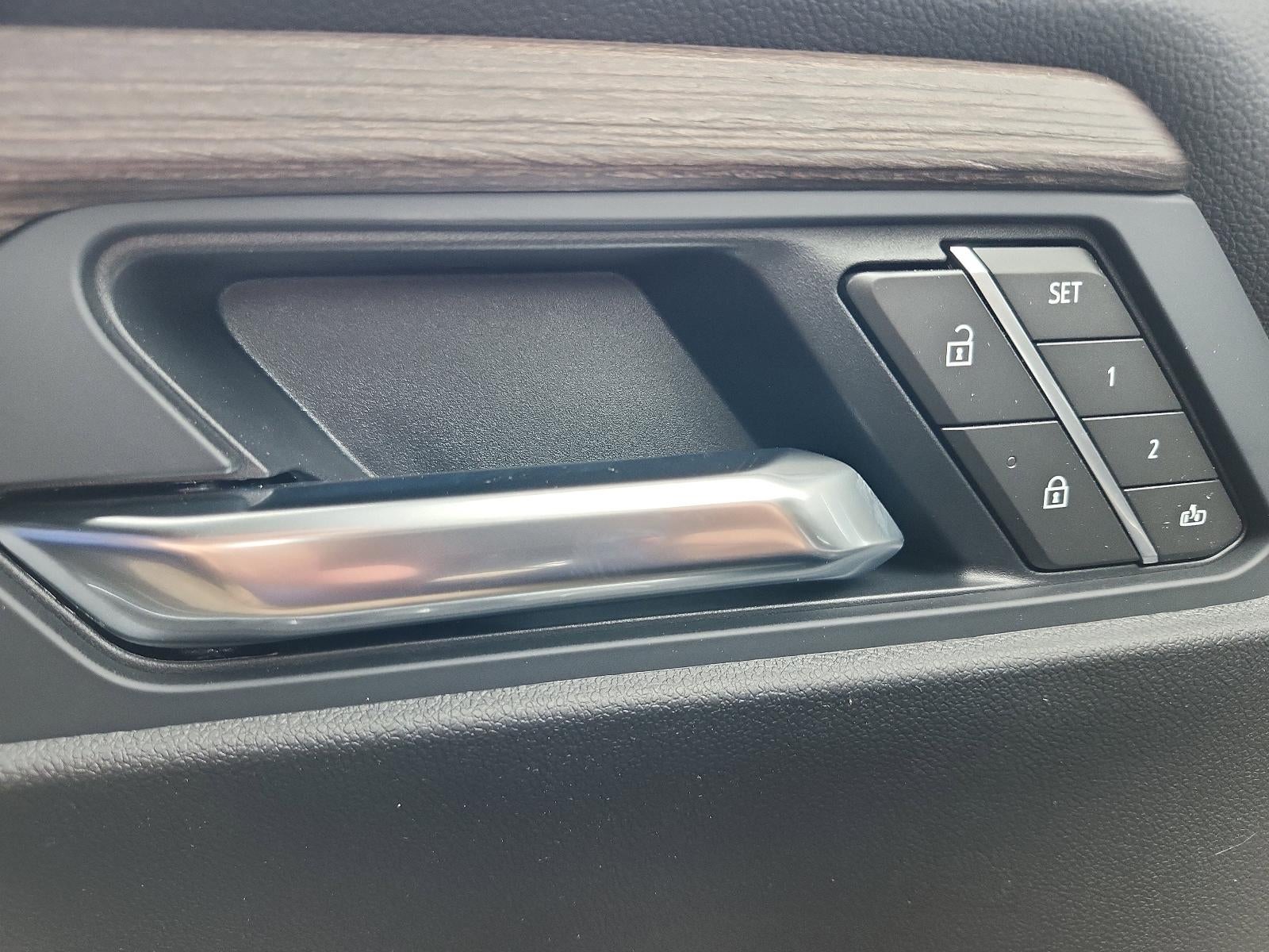 2026 GMC Acadia AWD Denali