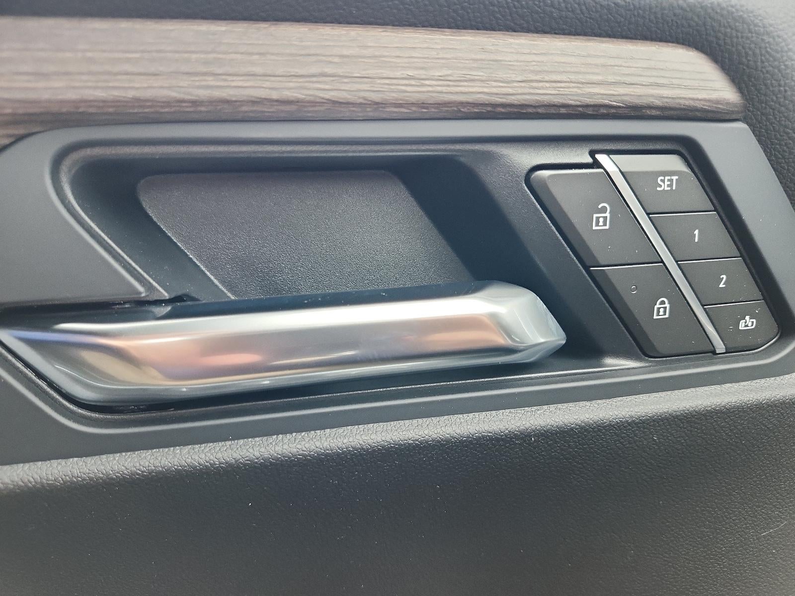 2026 GMC Acadia AWD Denali