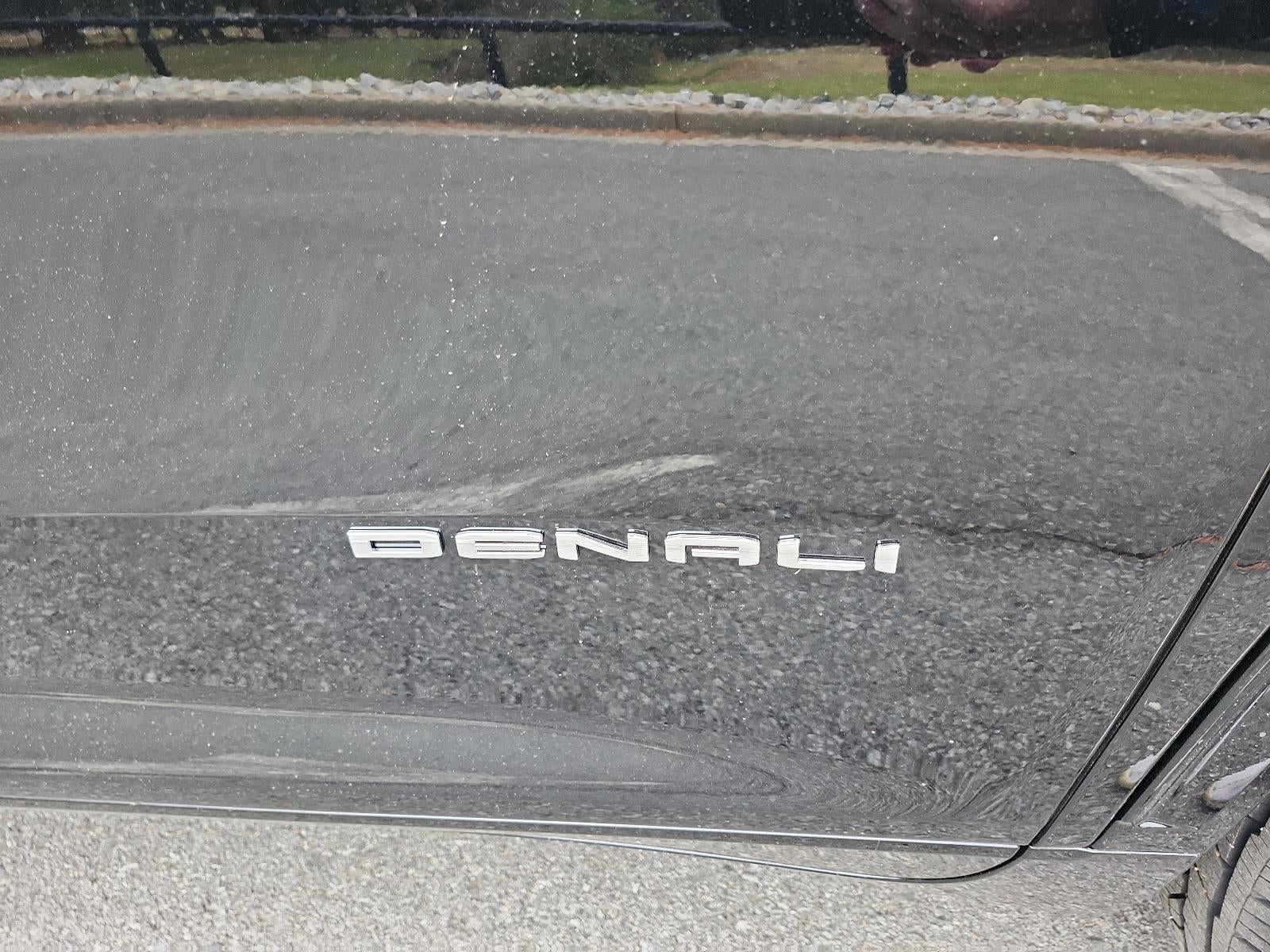 2026 GMC Acadia AWD Denali