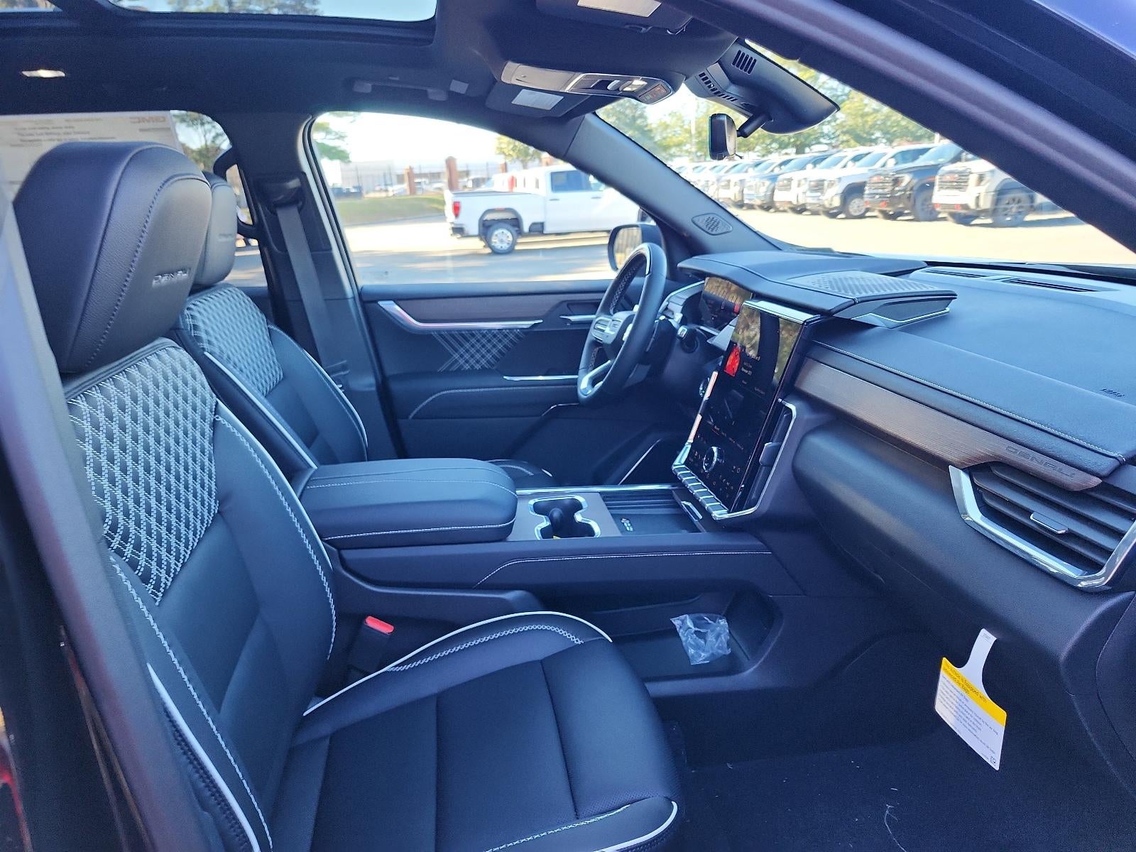 2026 GMC Acadia AWD Denali