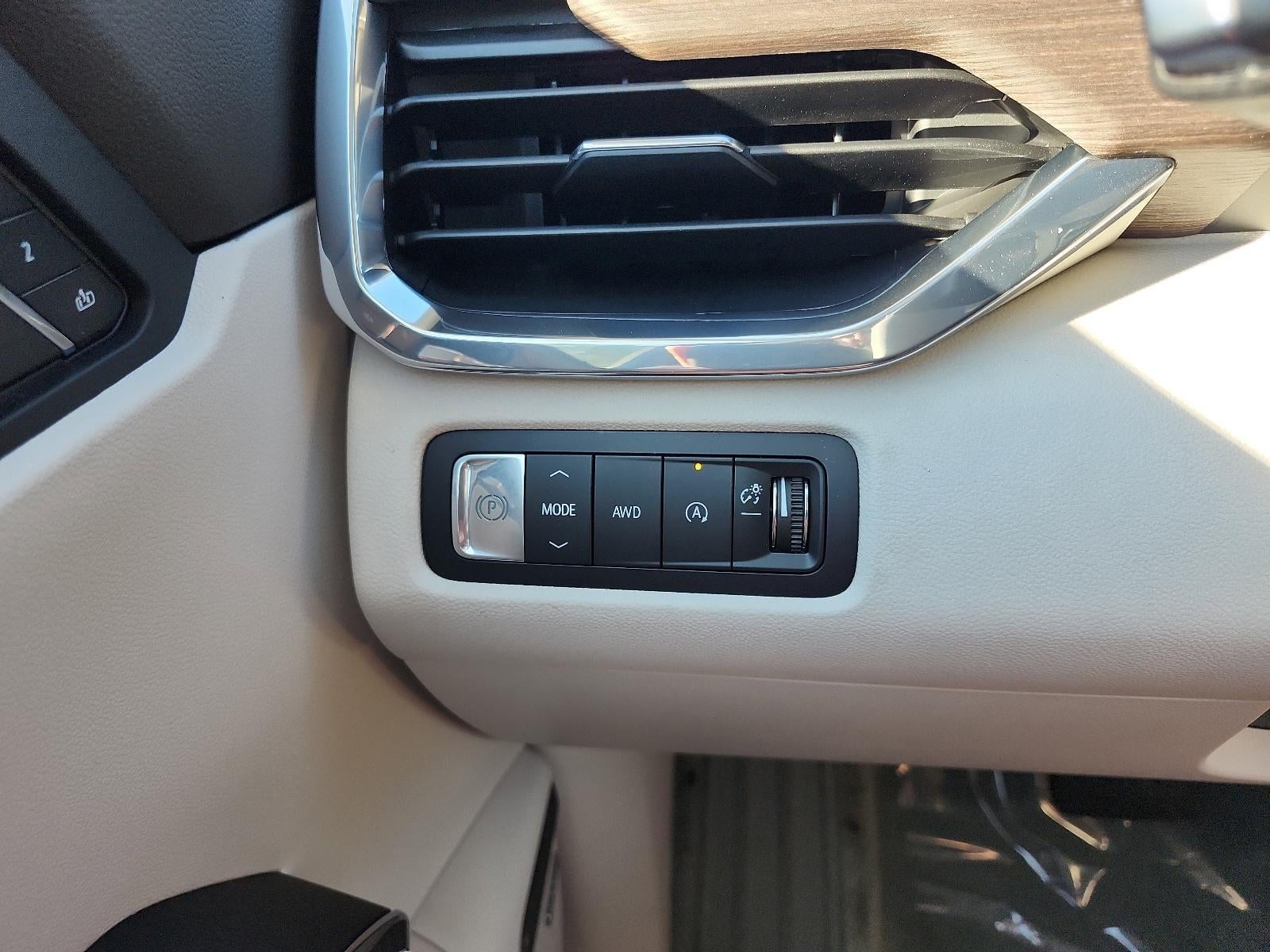 2026 GMC Acadia AWD Denali