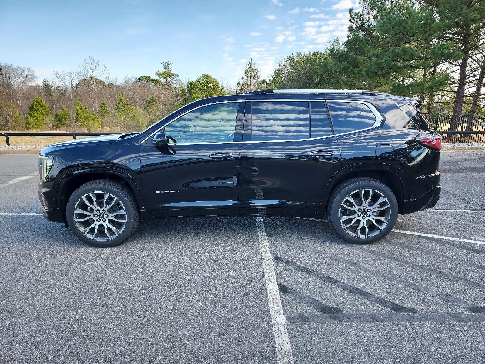 2026 GMC Acadia FWD Denali Ultimate