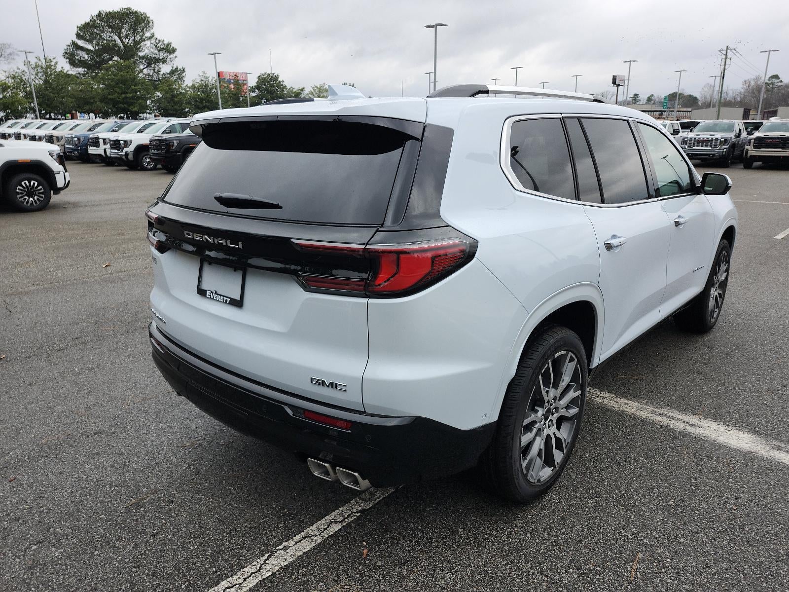 2026 GMC Acadia FWD Denali Ultimate
