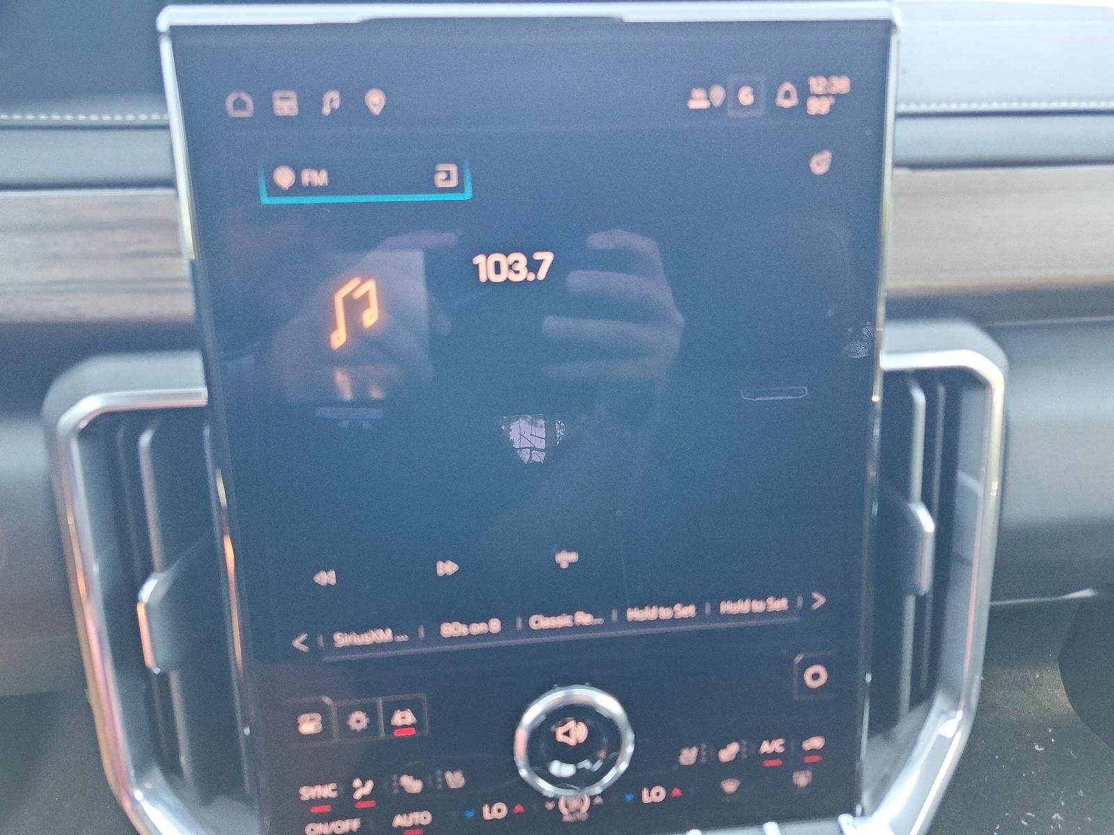 2027 GMC Acadia FWD Denali Ultimate
