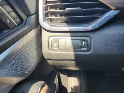 2027 GMC Acadia FWD Denali Ultimate