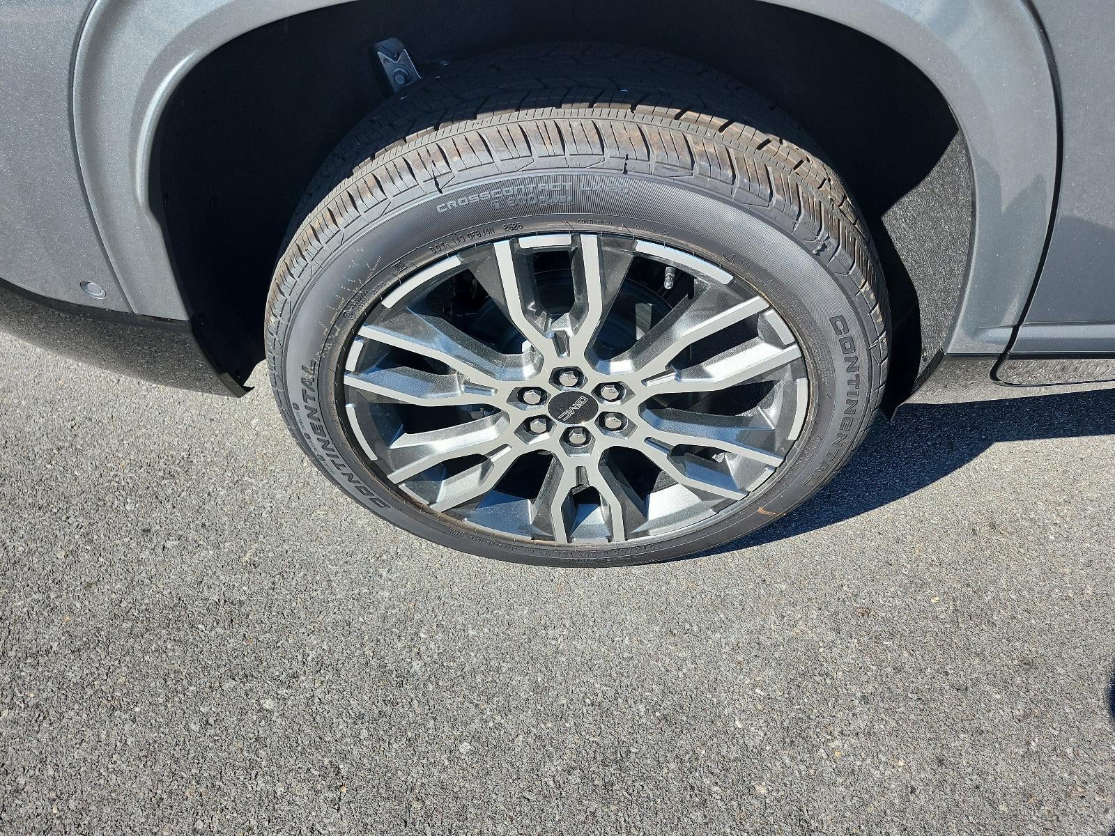 2027 GMC Acadia FWD Denali Ultimate