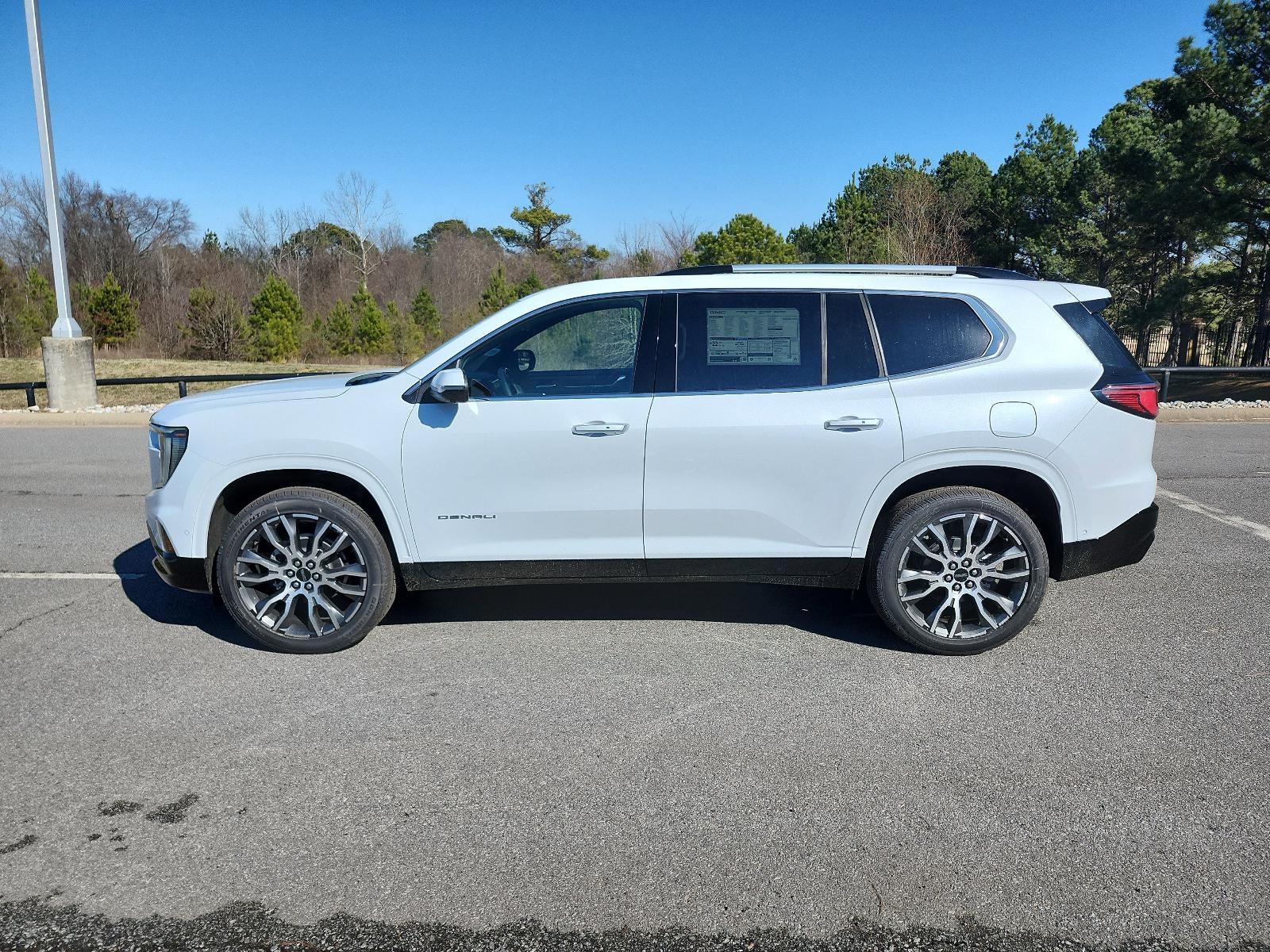 2026 GMC Acadia FWD Denali Ultimate