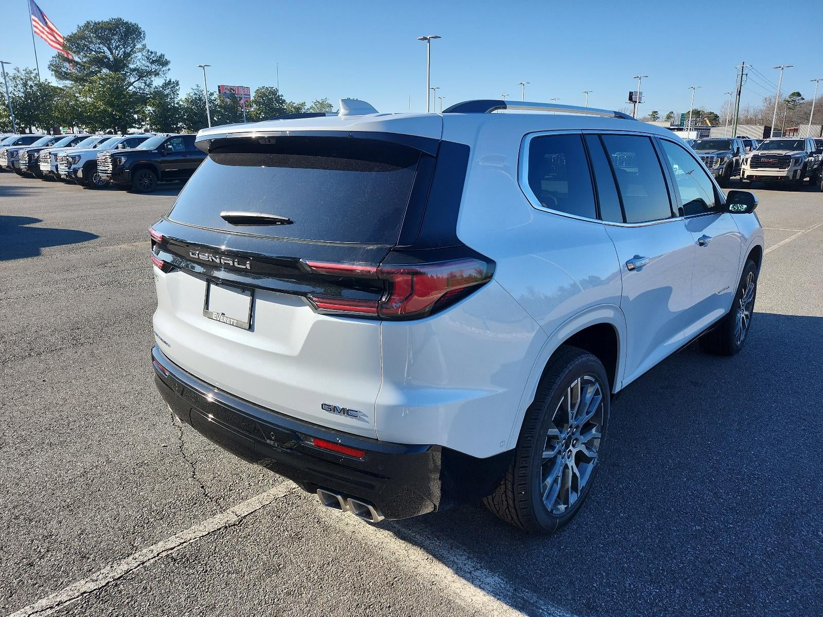 2026 GMC Acadia FWD Denali Ultimate