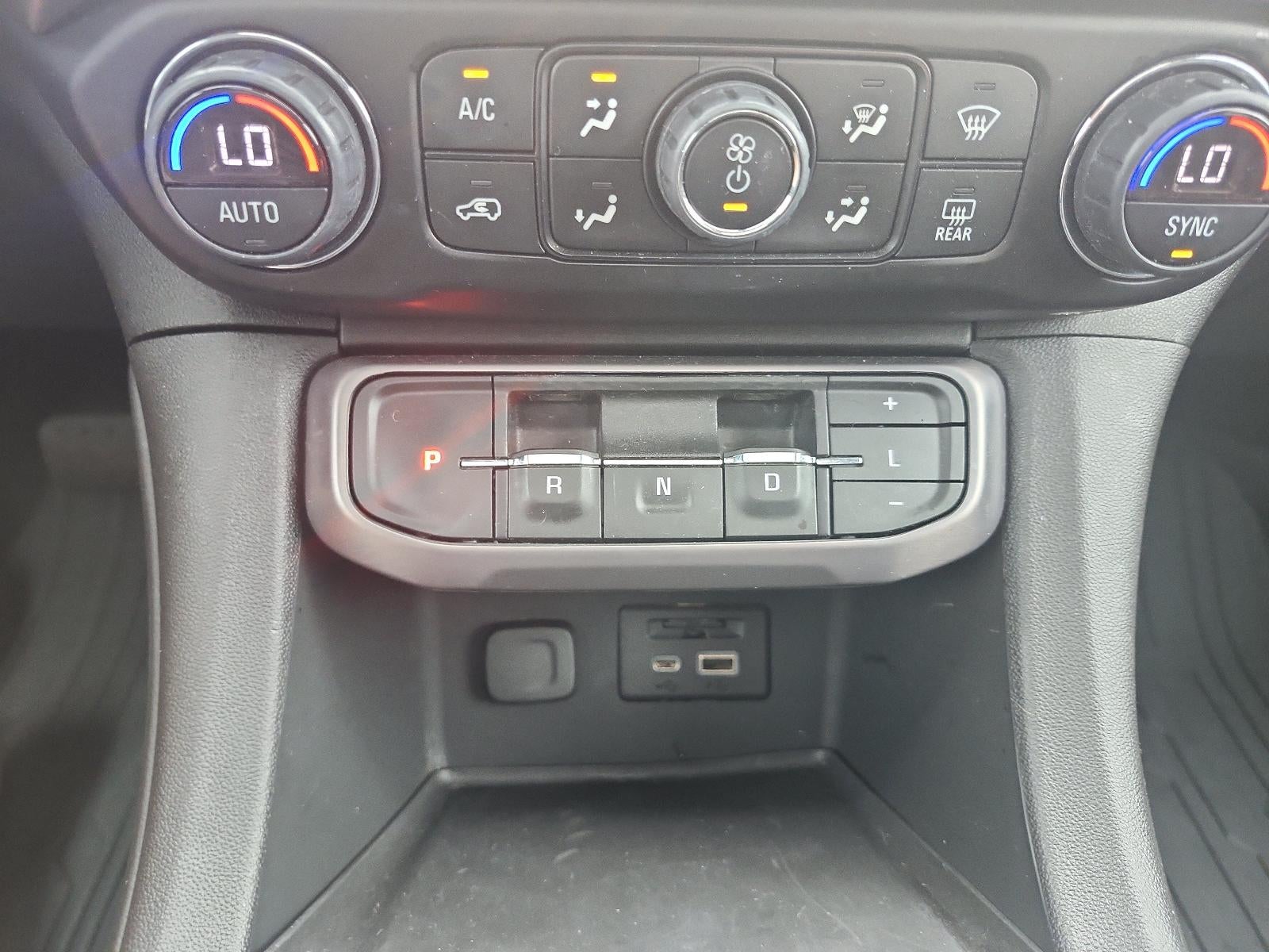 2022 GMC Acadia AT4