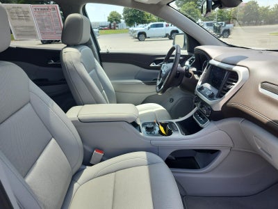 2021 GMC Acadia SLT