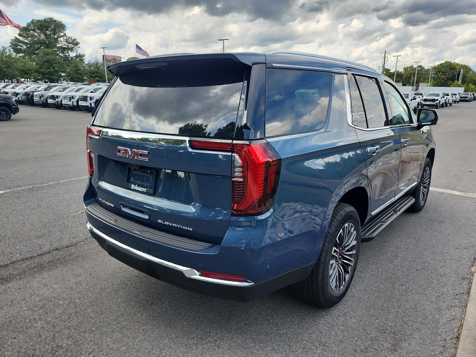 2027 GMC Yukon 2WD 4dr Elevation