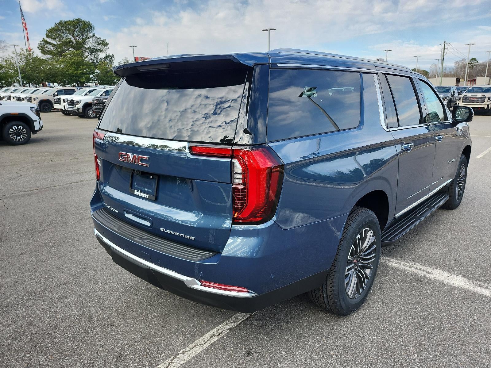 2026 GMC Yukon XL 2WD 4dr Elevation